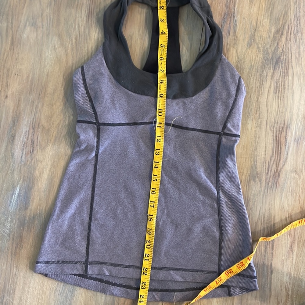 Lululemon - Picture 3 of 5